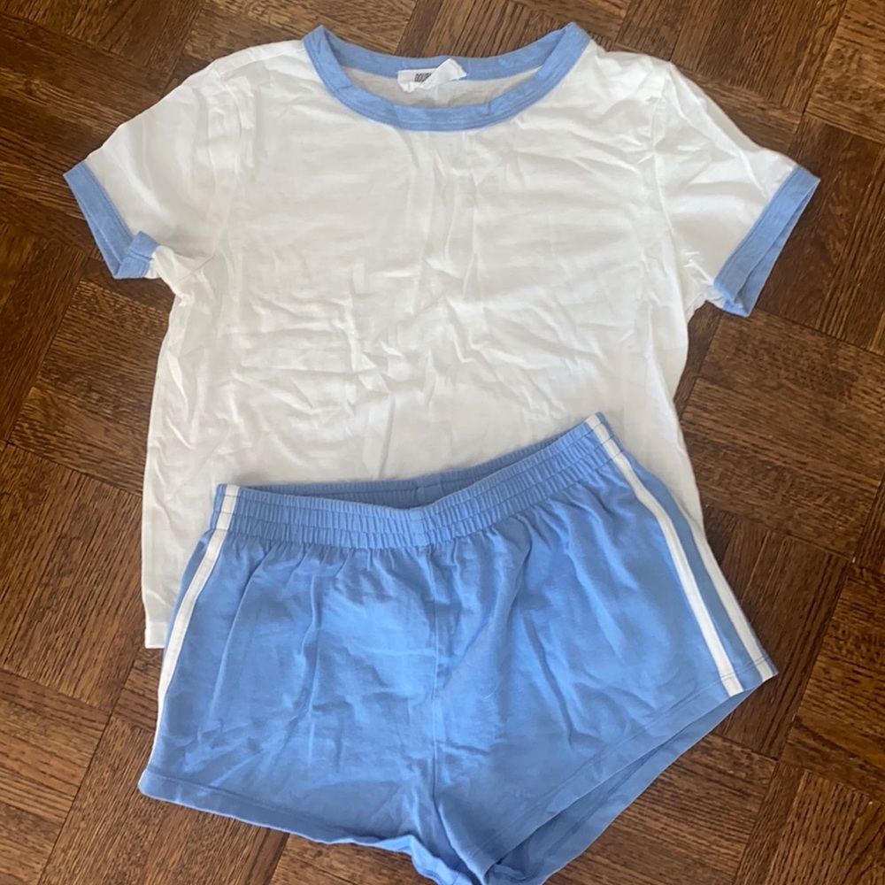 Blue and white knit shorts set